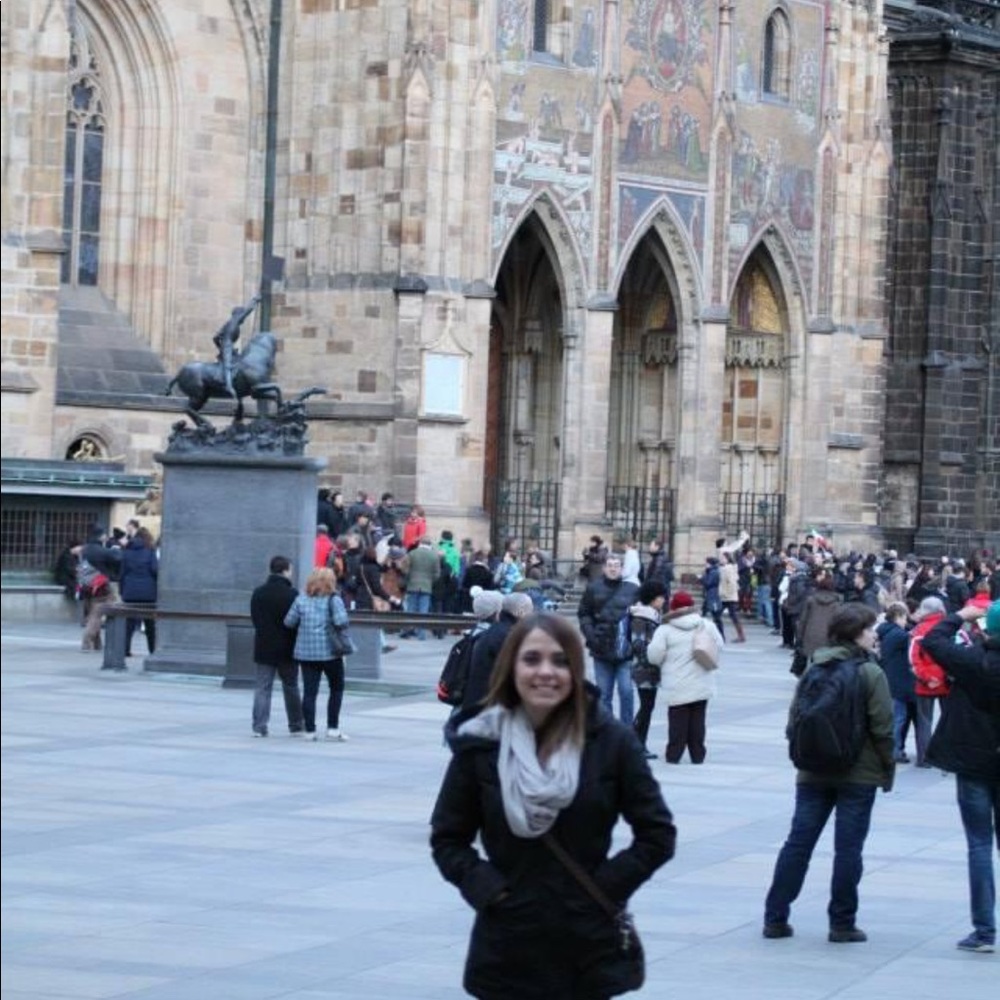 Meet your Posher, Hailey